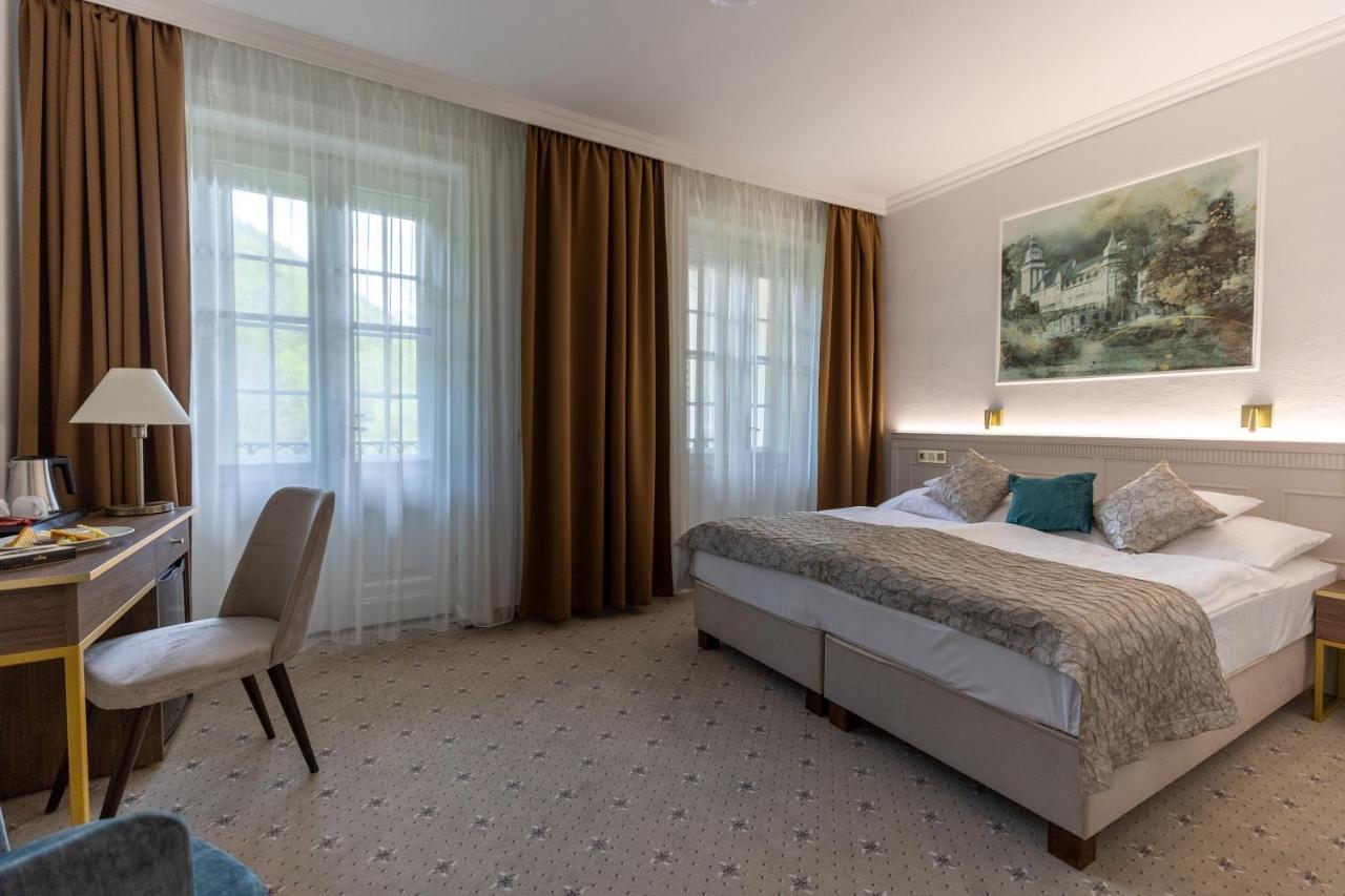 Hotel Palota Lillafured Bagian luar foto