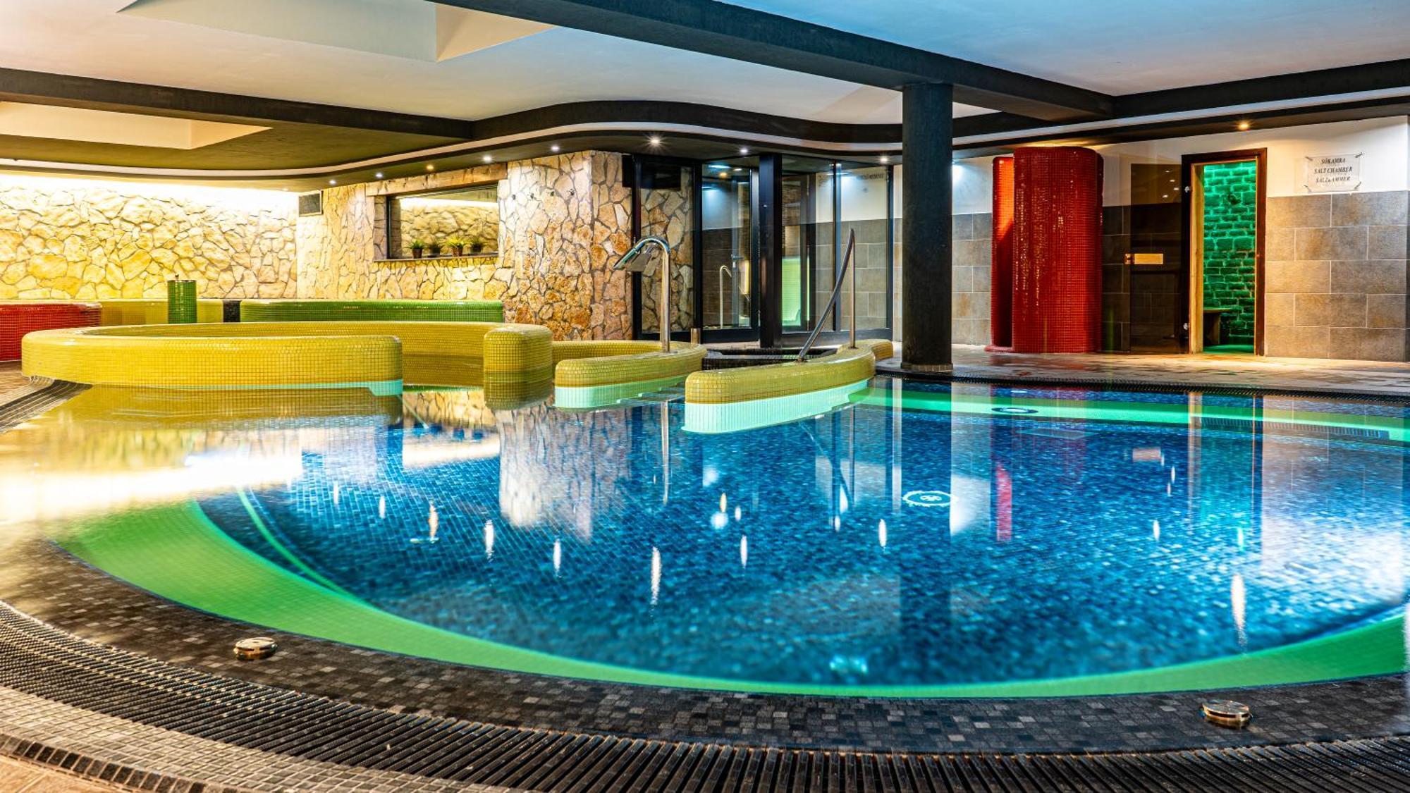 Hotel Palota Lillafured Bagian luar foto