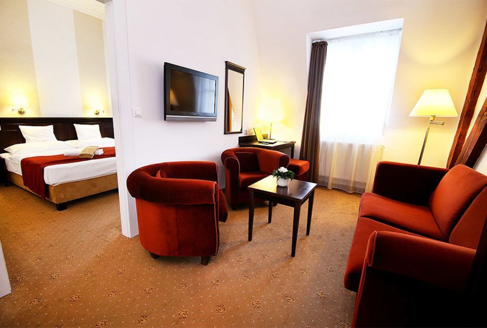 Hotel Palota Lillafured Bagian luar foto