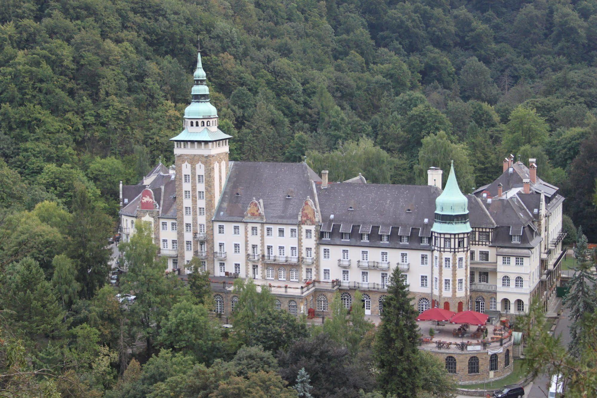 Hotel Palota Lillafured Bagian luar foto