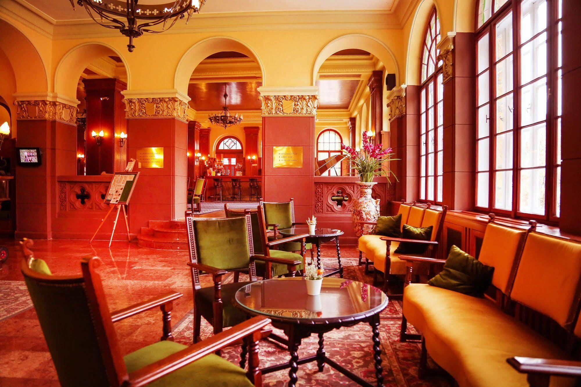 Hotel Palota Lillafured Bagian luar foto
