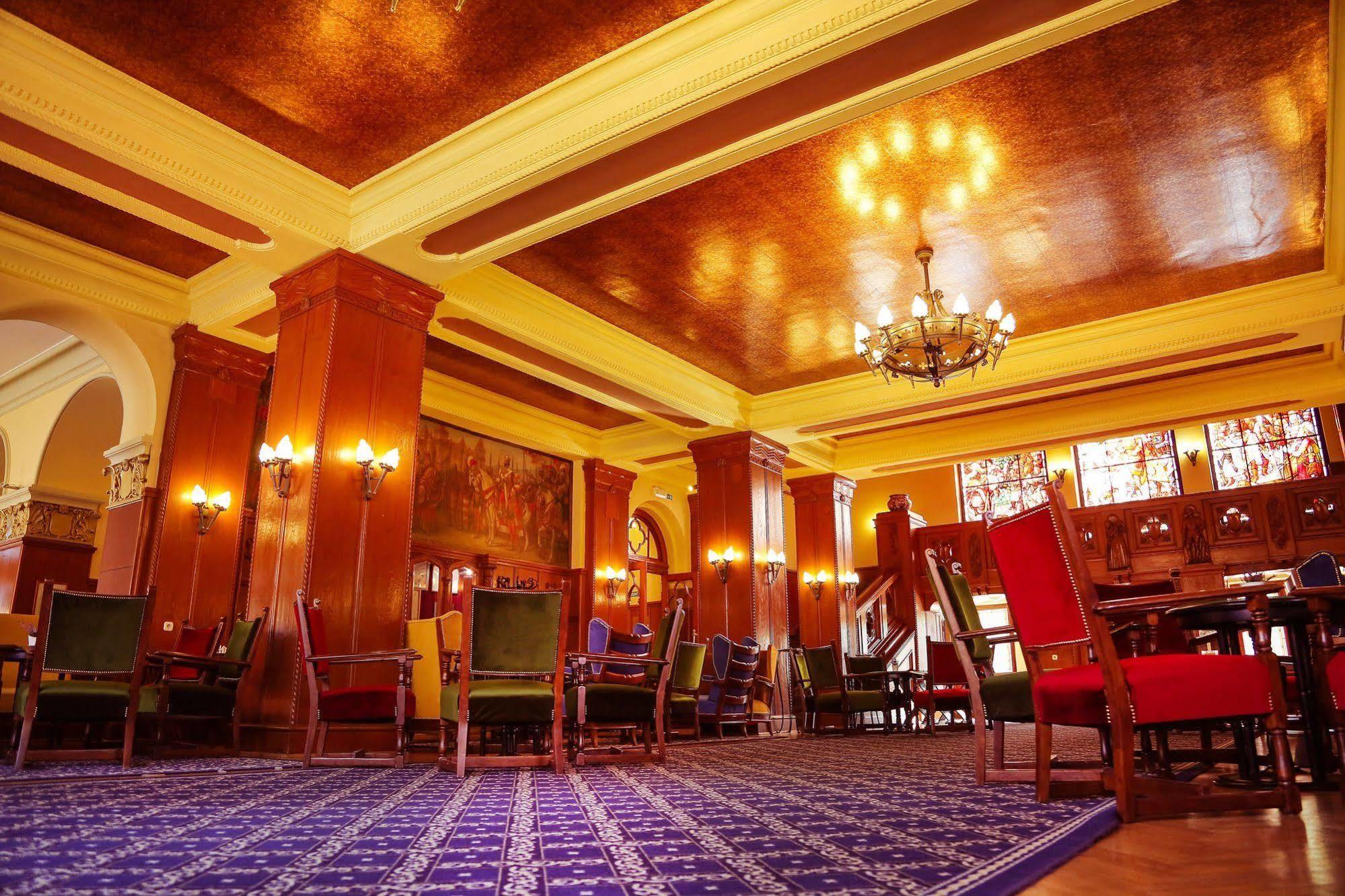 Hotel Palota Lillafured Bagian luar foto