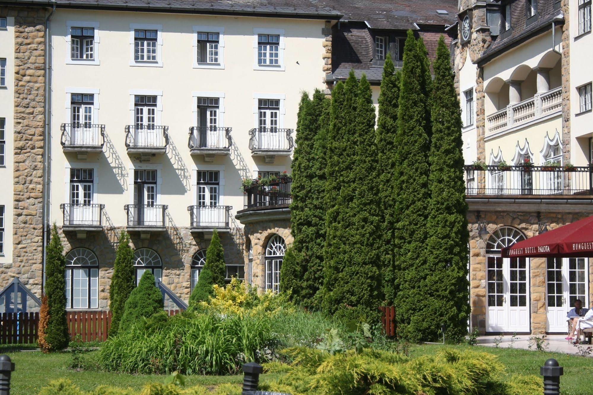 Hotel Palota Lillafured Bagian luar foto